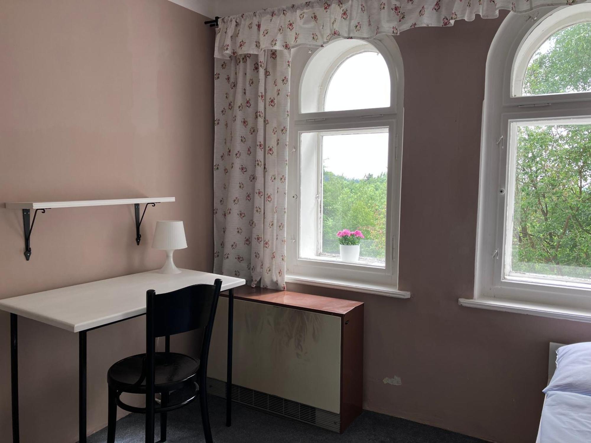 Penzion Hají Janov nad Nisou Exterior foto