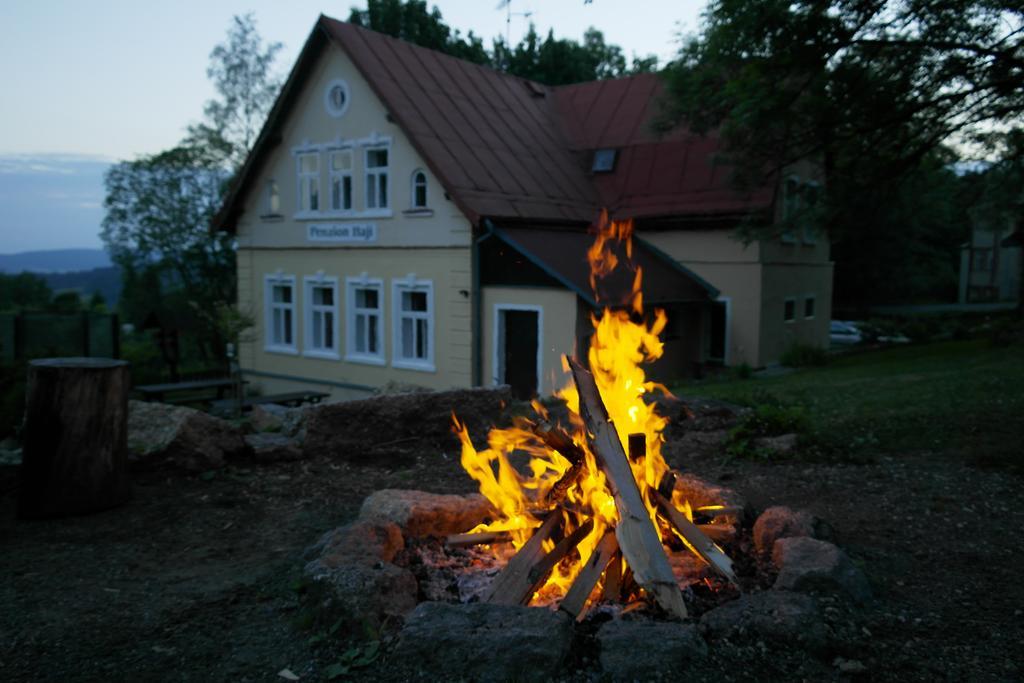 Penzion Hají Janov nad Nisou Exterior foto
